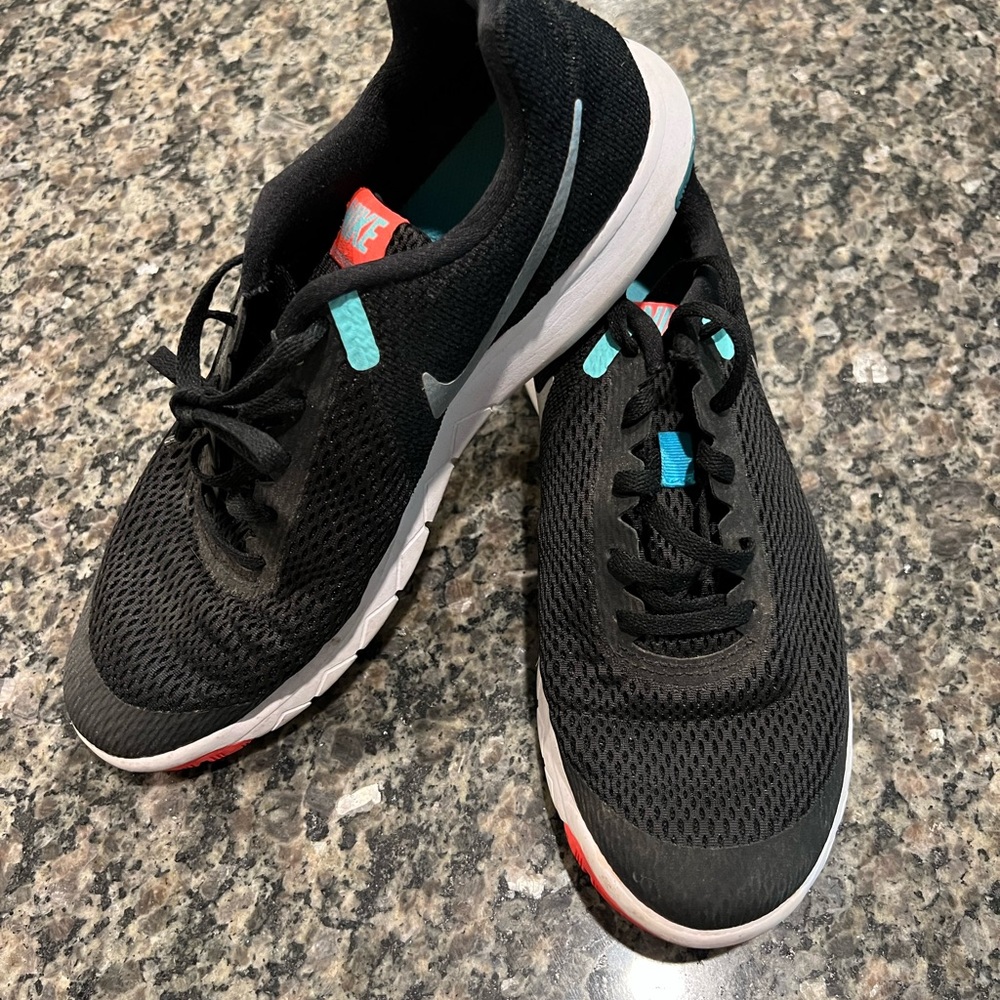 Nike Black and White Running Shoes with Red Highlights